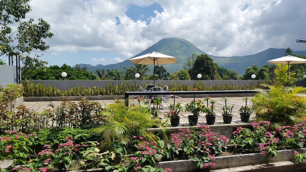 Jhoanie Hotel Tomohon Bilik gambar